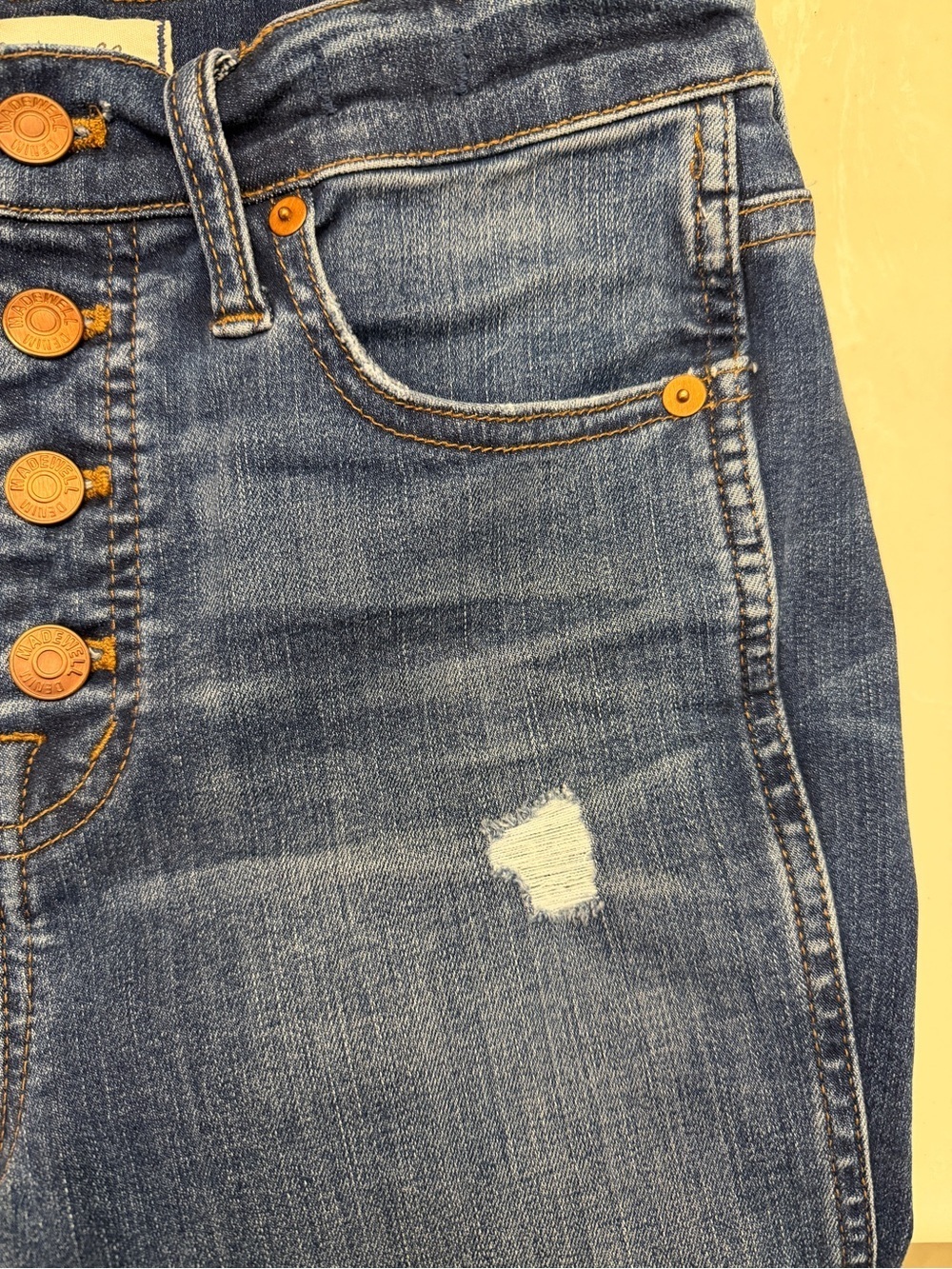 Madewell 10" HIGH-RISE SKINNY Jean - size 26 - Picture 4 of 10